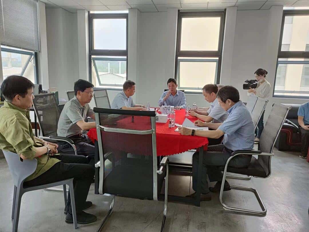 宣城市人大常委會副主任余宏漢一行蒞臨旌德海昭生物科技有限公司調研指導工作